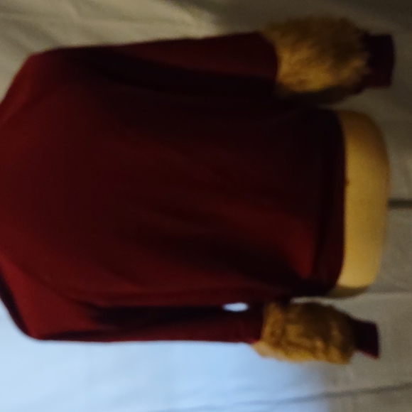 NEW Eilly Bazar, Burgundy, full zip faux fur trim sleeves jacket - Picture 6 of 7